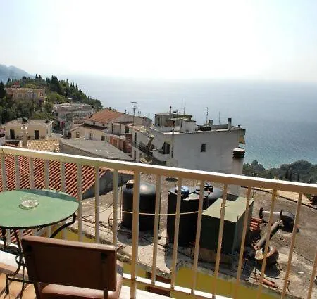 Guest house Pansion Alexandros 2*